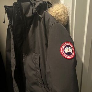 Canada Goose Trillium Parka Women’s Medium Black With Fur – Lightly Worn